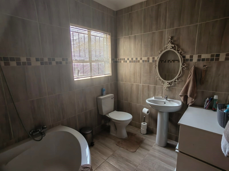 3 Bedroom Property for Sale in Parys Free State